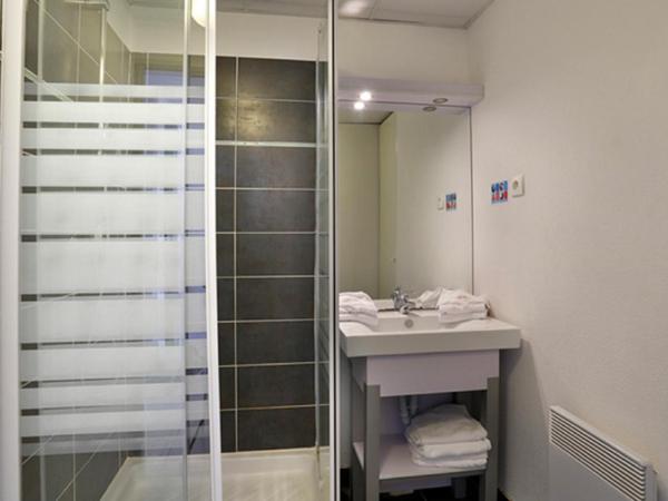 Vacancéole - Résidence Cap Camargue : photo 1 de la chambre appartement duplex (6 adultes)