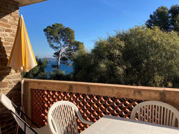 Parc et Résidence le Provençal : photo 4 de la chambre studio avec terrasse