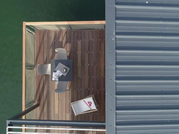 Les Ilots de Gruissan : photo 9 de la chambre hbergement bateau lodge 2chambres pour 4personnes-ct grand large