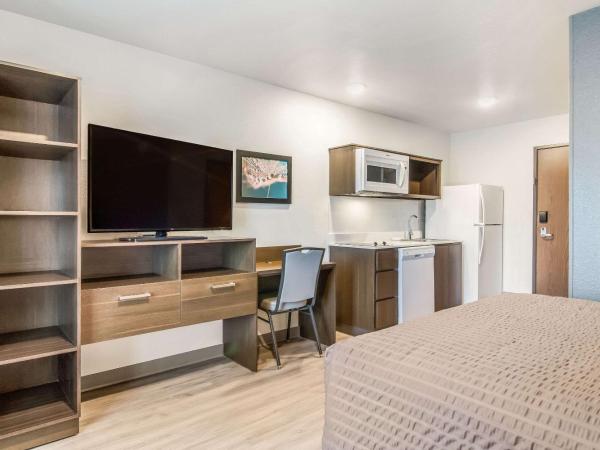 WoodSpring Suites Jacksonville Campfield Commons : photo 4 de la chambre chambre lit queen-size standard - non-fumeurs