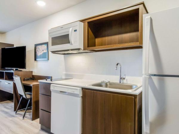 WoodSpring Suites Jacksonville Campfield Commons : photo 1 de la chambre chambre lit queen-size standard - non-fumeurs - vaisselle incluse