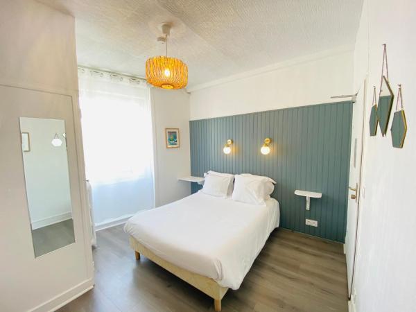 Hotel Saint-Michel : photo 9 de la chambre chambre double standard