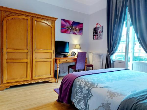 Hotel Mondial : photo 7 de la chambre chambre lit king-size avec balcon