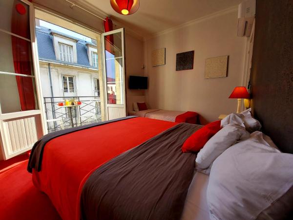 Hotel Mondial : photo 9 de la chambre chambre lit king-size avec balcon