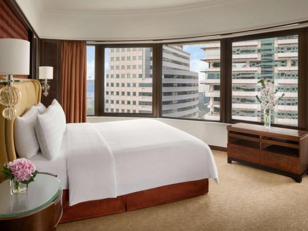 Shangri-La Kuala Lumpur : photo 3 de la chambre hébergement lit king-size exécutif familial