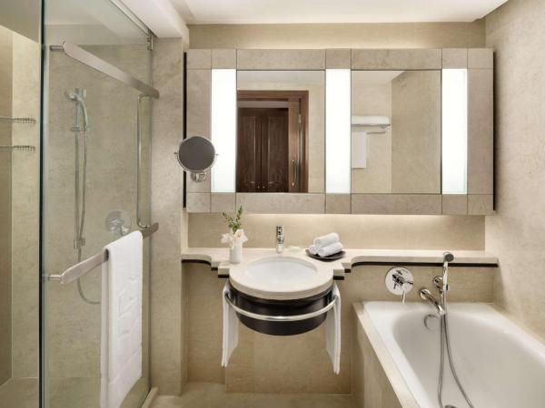 Shangri-La Kuala Lumpur : photo 1 de la chambre chambre affaires premier