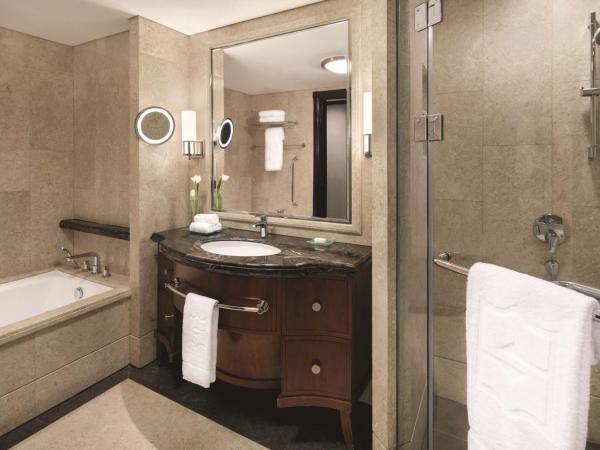 Shangri-La Jakarta : photo 3 de la chambre chambre lit king-size deluxe