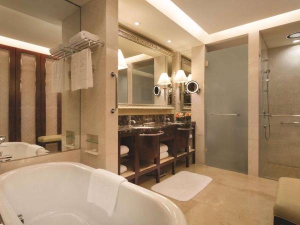 Shangri-La Qingdao - May Fourth Square : photo 3 de la chambre valley wing deluxe grand king