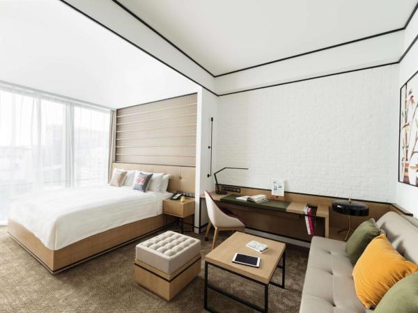 JEN Beijing by Shangri-La : photo 2 de la chambre  hébergement jen 40 avec lit king-size