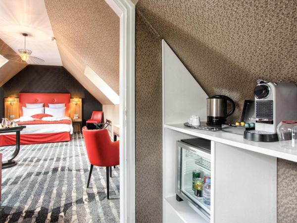 Mercure Cabourg Hôtel & Spa : photo 8 de la chambre suite privilège avec 1 lit double et 1 canapé-lit
