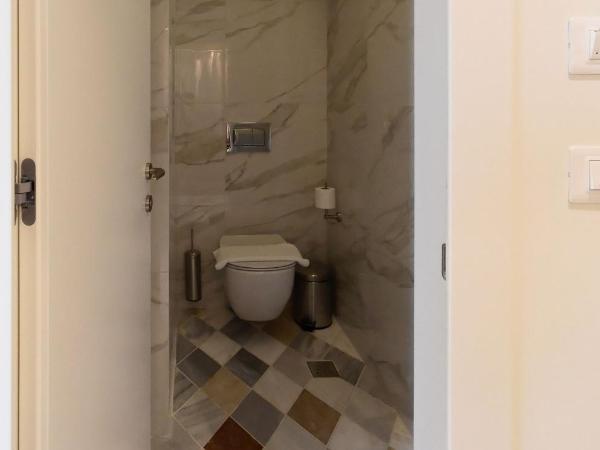 Niche Hotel Athens : photo 10 de la chambre chambre alcôve Élégante