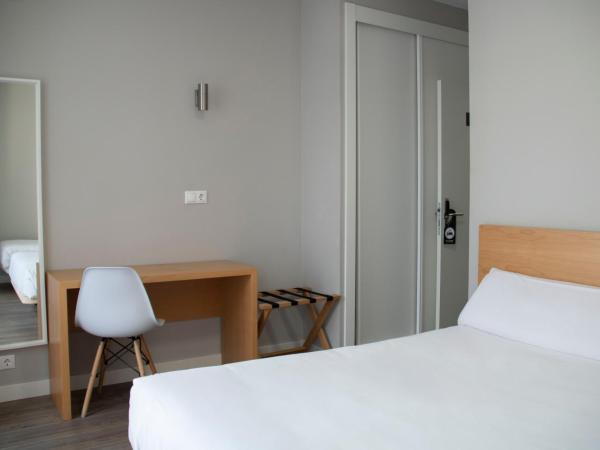 Alda Alborán Rooms : photo 5 de la chambre chambre triple