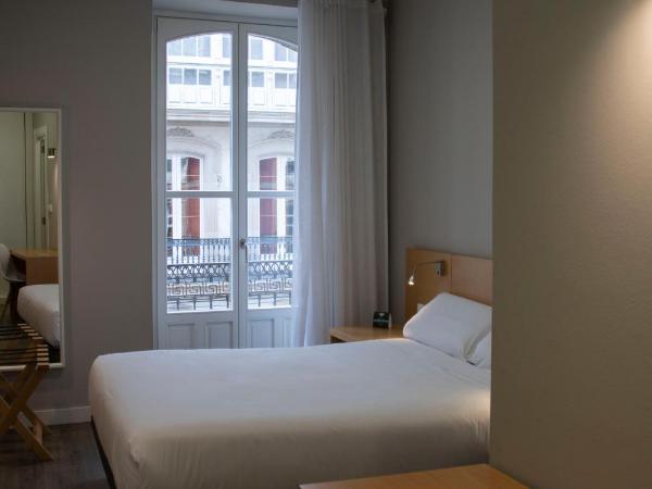 Alda Alborán Rooms : photo 4 de la chambre chambre double ou lits jumeaux supérieure avec terrasse
