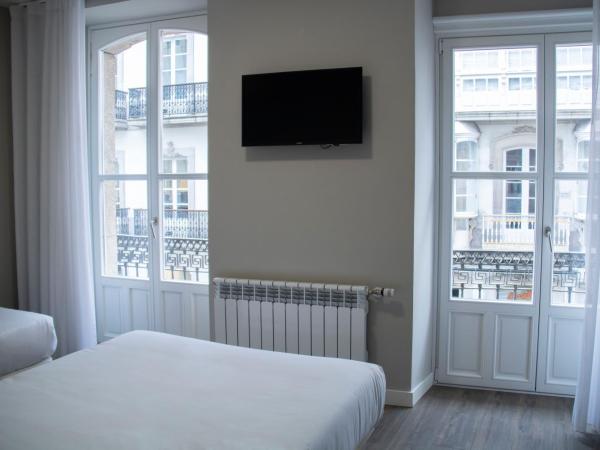 Alda Alborán Rooms : photo 5 de la chambre chambre double ou lits jumeaux supérieure avec terrasse