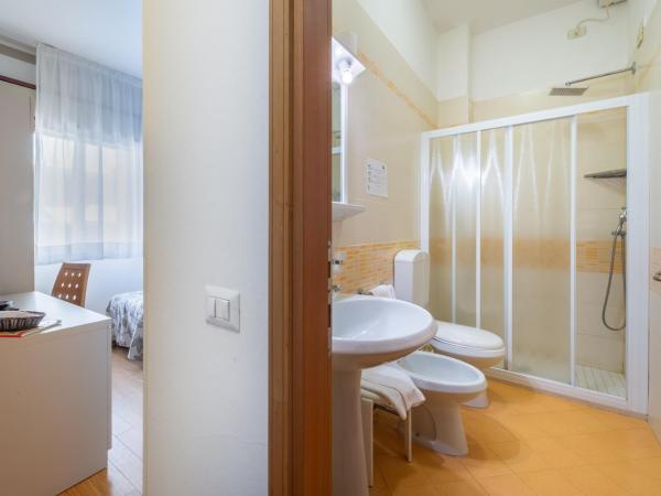 Hotel Del Corso : photo 4 de la chambre chambre double ou lits jumeaux