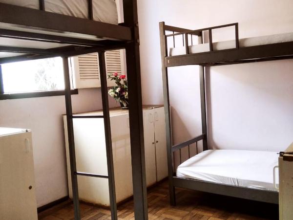 Home Center : photo 1 de la chambre lit superposé dans dortoir pour femmes