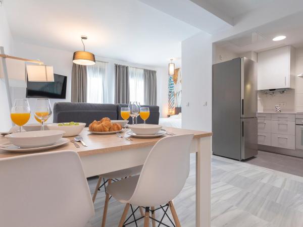 Málaga Rivas 34 Suites Homes : photo 3 de la chambre studio avec terrasse