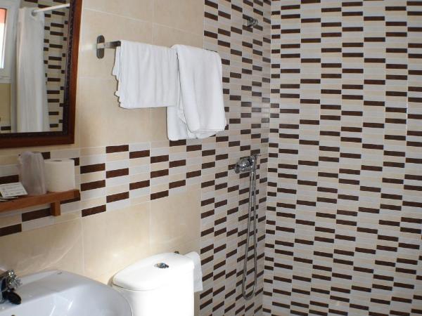 Hostal Alamare : photo 6 de la chambre chambre triple