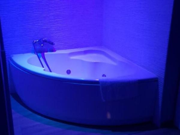 Via Trento 30 : photo 1 de la chambre suite avec baignoire spa