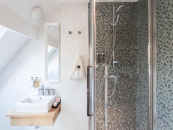 B&B La Villa d'Olne : photo 6 de la chambre chambre double ou lits jumeaux avec douche