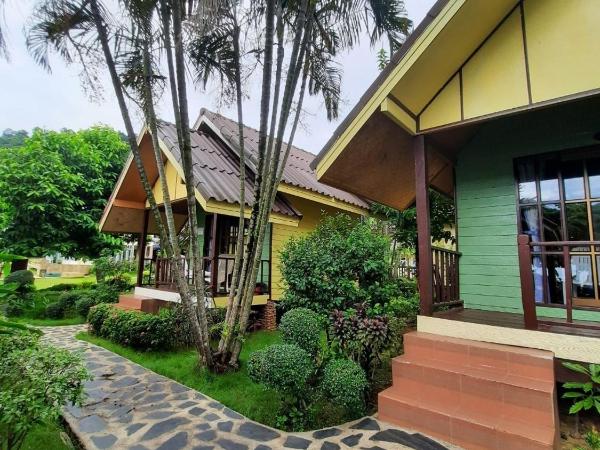 Koh Chang Bailan Beach Resort : photo 1 de la chambre bungalow - vue sur jardin