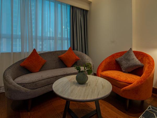 Number One Tower Suites : photo 3 de la chambre studio deluxe