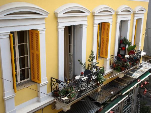 The monumental house : photo 2 de la chambre chambre double avec salle de bains commune