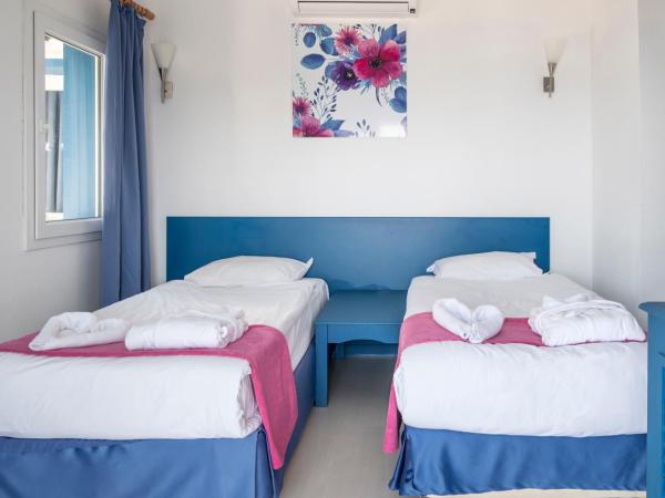 Bodrum Holiday Resort & Spa : photo 3 de la chambre chambre familiale avec douche 