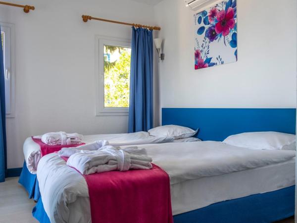 Bodrum Holiday Resort & Spa : photo 7 de la chambre chambre familiale avec douche 