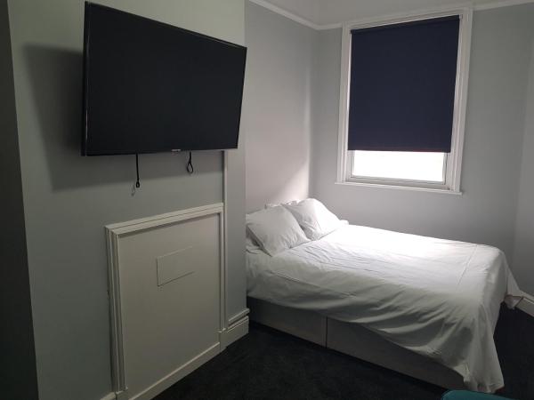 Piccadilly Central : photo 2 de la chambre chambre double avec cabinet de toilette commun