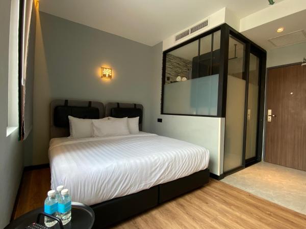 The Seraya Hotel : photo 2 de la chambre chambre lit king-size supérieure