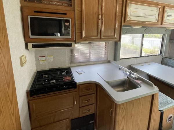 Osaka Hokko Marina HULL : photo 8 de la chambre camping car with twin bed and one extra bed