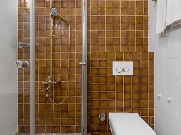 Delight Deluxe Hotel : photo 7 de la chambre chambre lit king-size