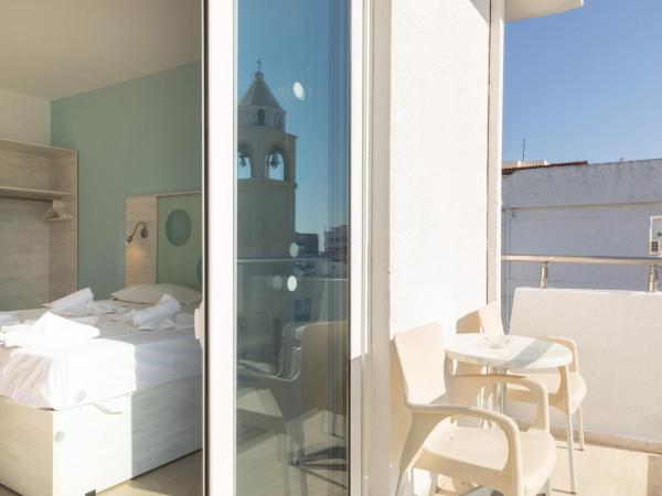 Santa Maria City Hotel : photo 5 de la chambre chambre triple avec balcon