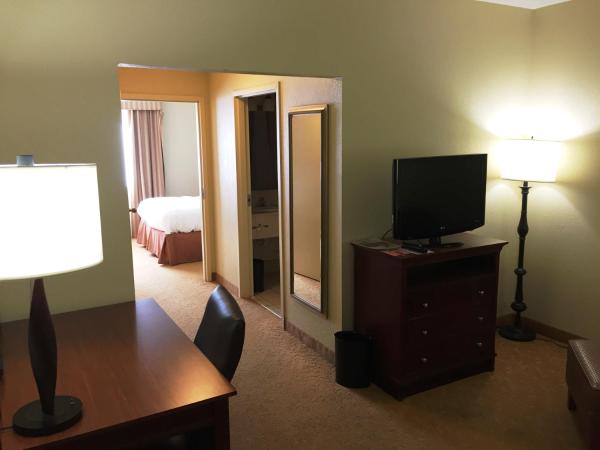 Country Inn & Suites by Radisson, Atlanta Downtown : photo 5 de la chambre suite 1 chambre lit queen-size - non-fumeurs