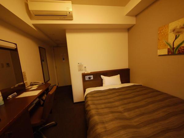 Hotel Route-Inn Nagoya Imaike Ekimae : photo 2 de la chambre chambre simple - fumeurs