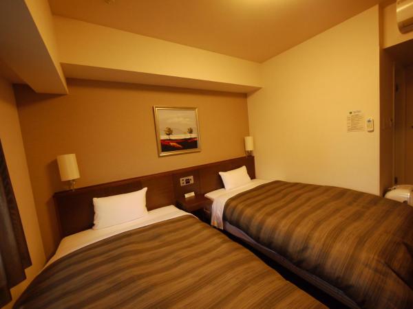 Hotel Route-Inn Nagoya Imaike Ekimae : photo 3 de la chambre chambre lits jumeaux - fumeurs