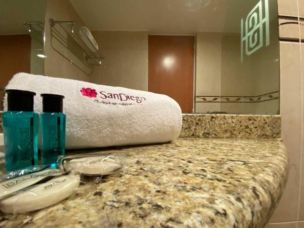 Hotel San Diego : photo 5 de la chambre chambre lit king-size standard