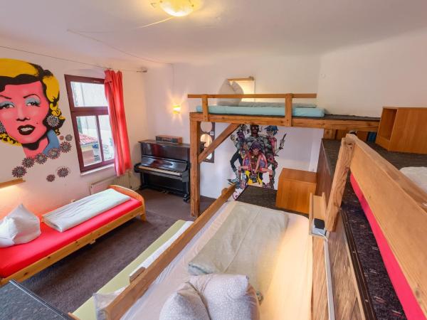 Hostel Lollis Homestay Dresden : photo 8 de la chambre lit dans dortoir 6 lits