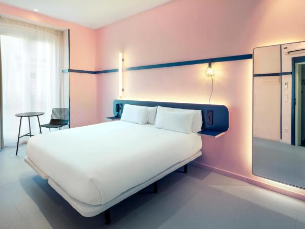 B&B HOTEL Madrid Centro Plaza Mayor : photo 4 de la chambre chambre double premium