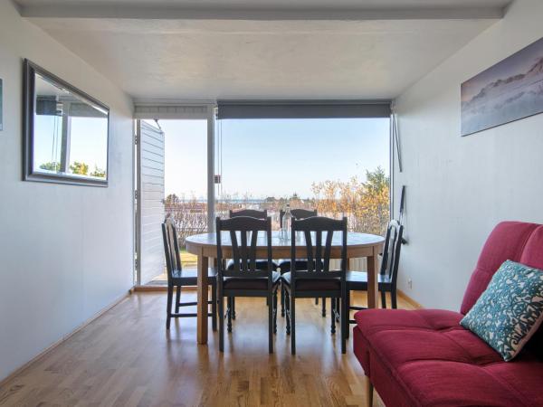 Grótta Northern Lights - Apartment & Rooms : photo 4 de la chambre appartement 3 chambres