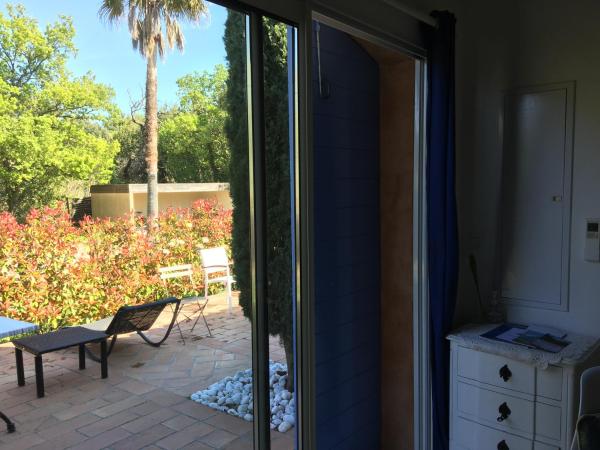 Clos des Vignes Pampelonne Vineyard : photo 8 de la chambre suite 2 chambres communicantes avec terrasse