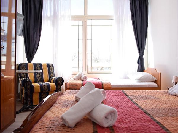 Villa Nico : photo 5 de la chambre chambre triple standard - vue sur mer