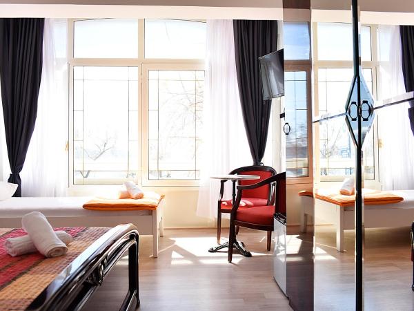 Villa Nico : photo 7 de la chambre chambre triple standard - vue sur mer