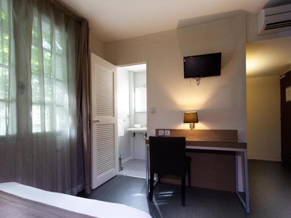 Hotel Restaurant du Centre et du Lauragais : photo 3 de la chambre chambre quadruple