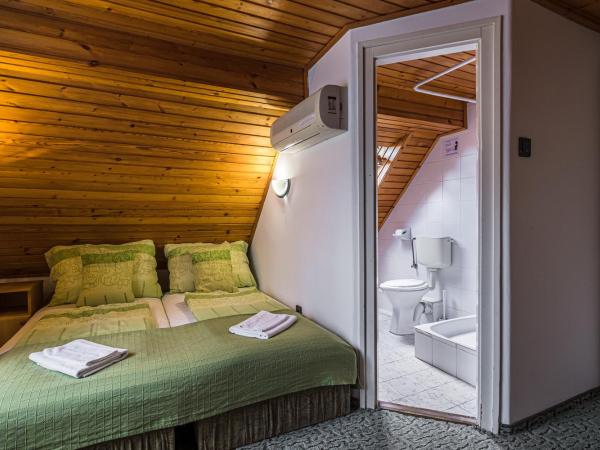 Babi Guesthouse - Babi Vendégház : photo 1 de la chambre petite chambre double Économique