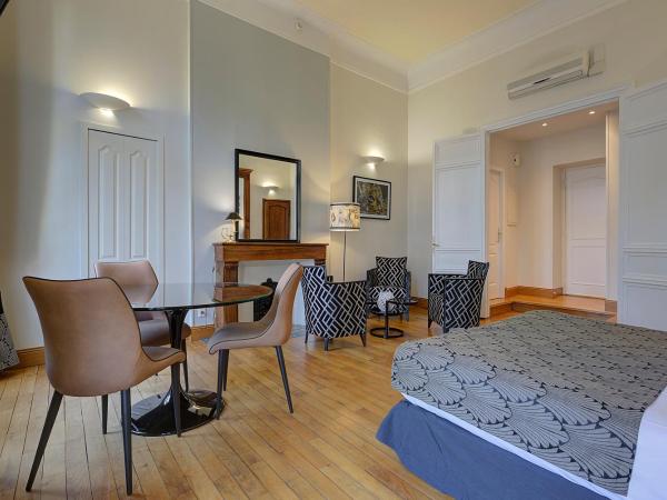 La Villa des Consuls - Gîte de tourisme de charme : photo 3 de la chambre appartement 2 chambres - rez-de-chaussée