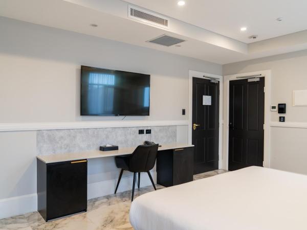 Holiday Inn & Suites - Parramatta Marsden Street, an IHG Hotel : photo 3 de la chambre chambre lit king-size premium avec baignoire