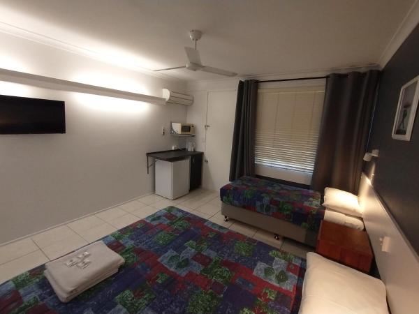 Aspley Sunset Motel : photo 10 de la chambre chambre triple