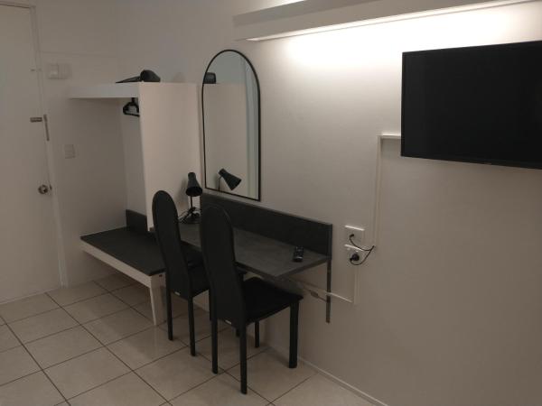 Aspley Sunset Motel : photo 4 de la chambre chambre triple